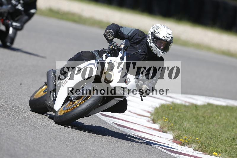 Archiv-2025/48 25.08.2025 Cornu Master School ADR/rot-rouge/118